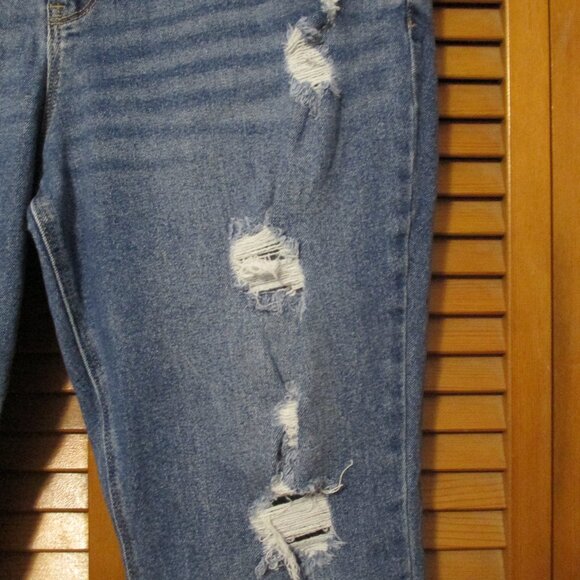 Old Navy jeans Rockstar Skinny distressed denim mid rise jeans size 18 - Picture 4 of 9